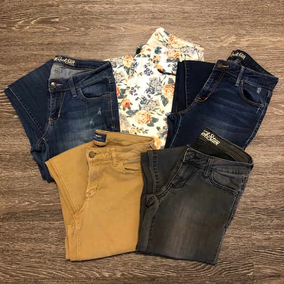Old Navy Denim - 5 Pair Old Navy Skinny Jeans Size 4-6
